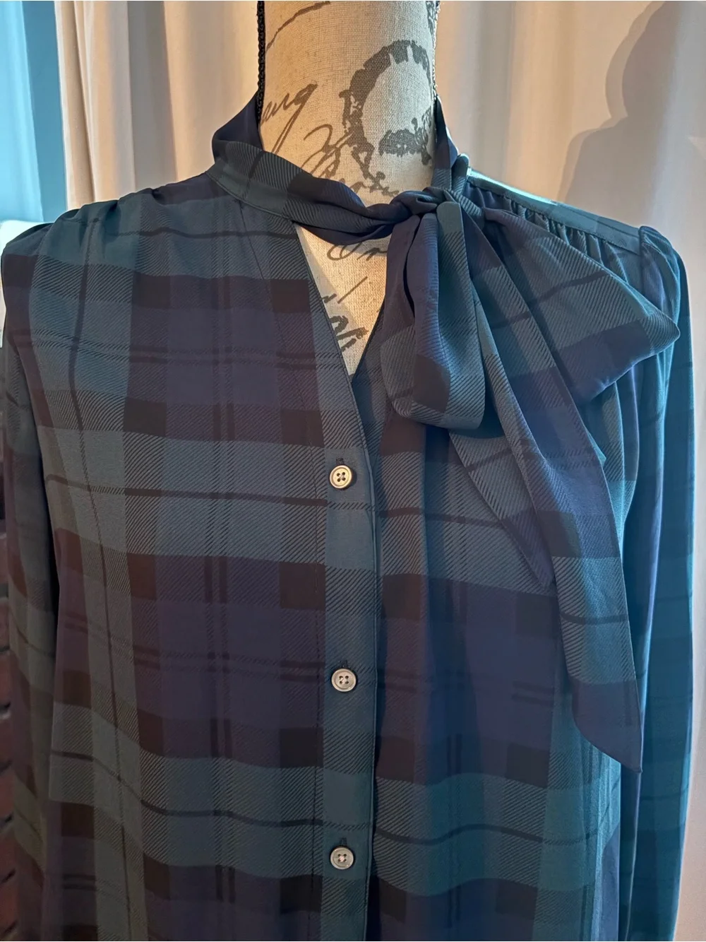 Like New J Crew Dark Green & Navy Plaid Tie-Neck Blouse sz S